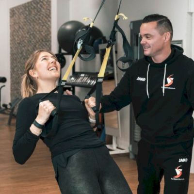 Mach dich fit im funktionellen Fitnessbereich in deinem Fitnessstudio in Kornwestheim - 4